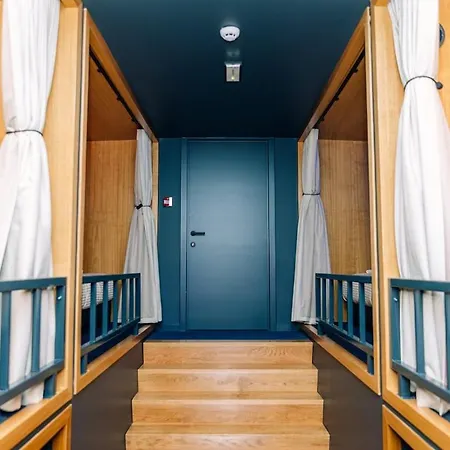 Cyberdeck For Big Groups Bateau-hôtel *