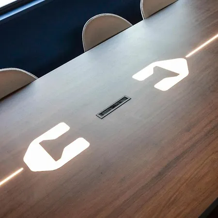 Botel Cyberdeck For Big Groups