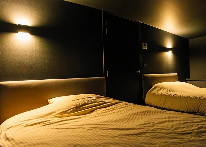 Botel Cyberdeck For Big Groups *