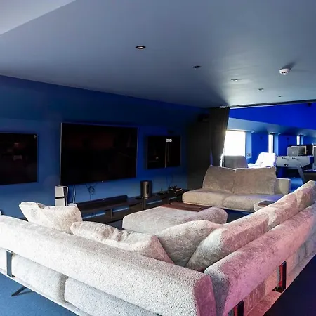 보트호텔 Cyberdeck For Big Groups *