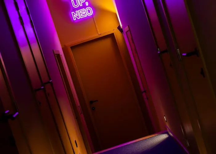 Cyberdeck For Big Groups 보트호텔 *